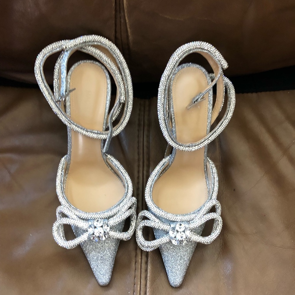 Crystal Double Bow Pointed Toe Pump